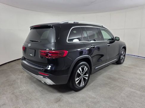 Certified 2025 Mercedes-Benz GLB 250 image 4