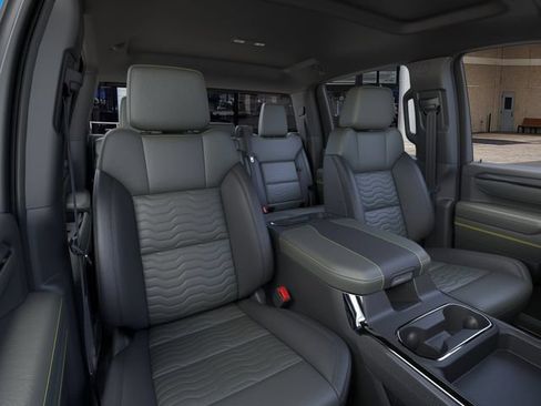 New 2026 Chevrolet Silverado 2500 ZR2 AWD/4WD image 16