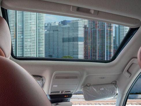 New 2025 MAZDA CX-30 Carbon image 8