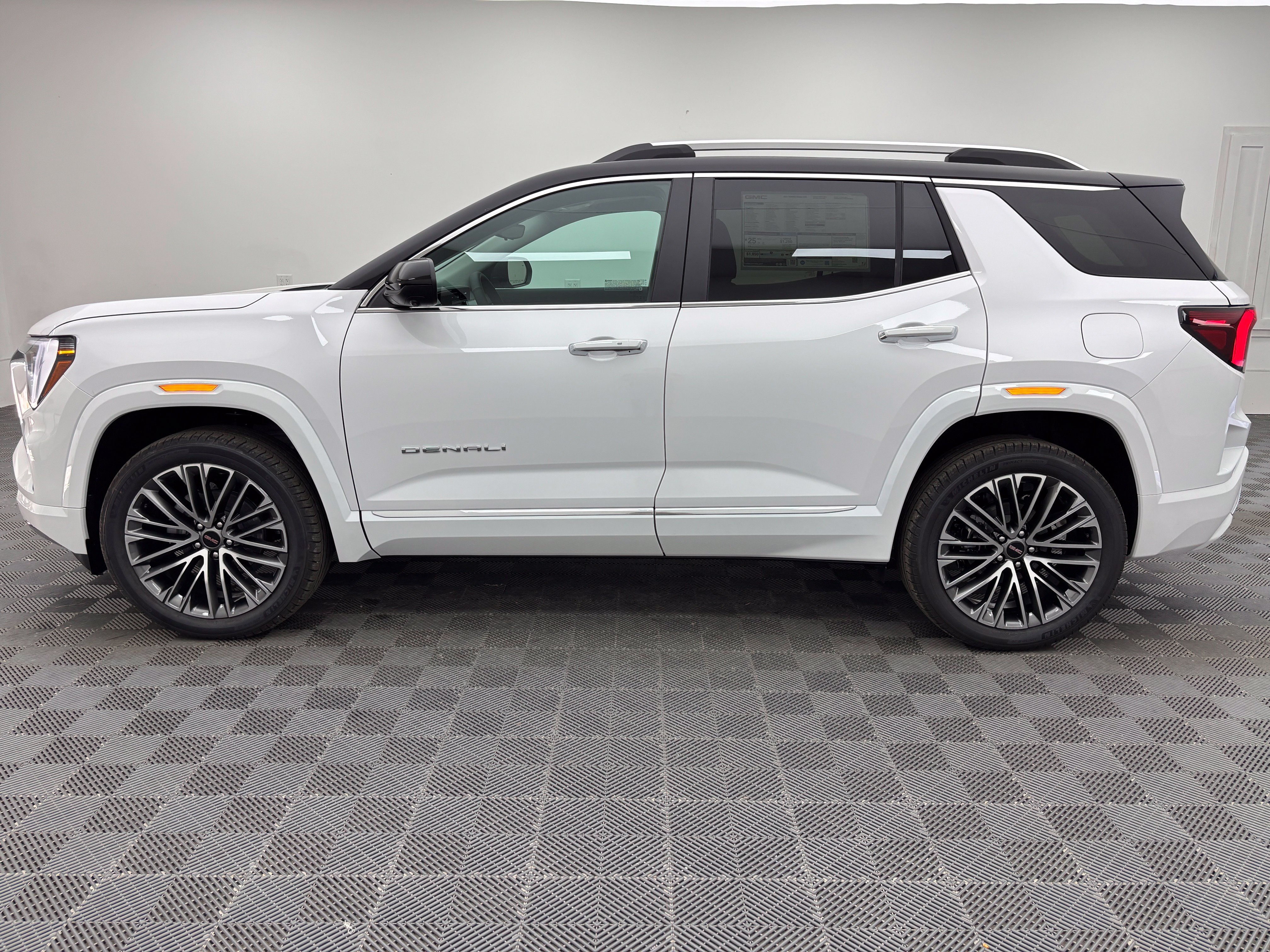 New 2027 GMC Terrain Denali w/ LPO, Floor Liner Package AWD/4WD image 15