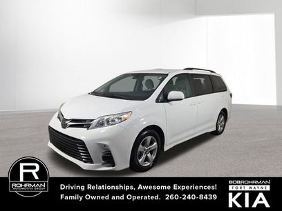Used 2018 Toyota Sienna LE
