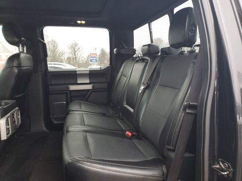 Used 2015 Ford F150 Lariat w/ Equipment Group 502A Luxury image 7