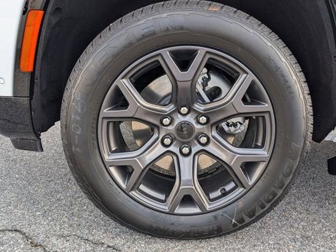 New 2026 Jeep Grand Wagoneer Limited w/ Premium Group II image 13