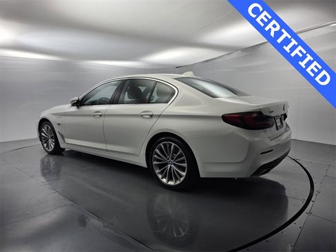 Certified 2023 BMW 530e xDrive w/ Premium Package image 6