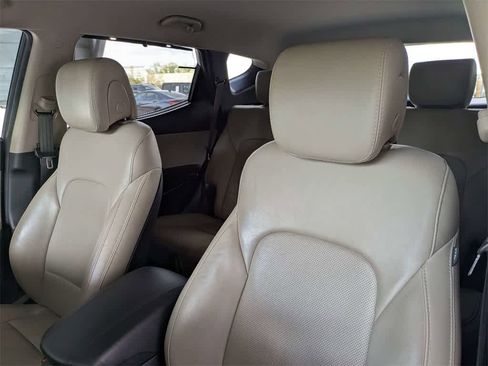 Used 2017 Hyundai Santa Fe Sport image 7