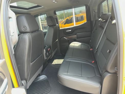 Used 2020 Chevrolet Silverado 1500 LT Trail Boss AWD/4WD image 10