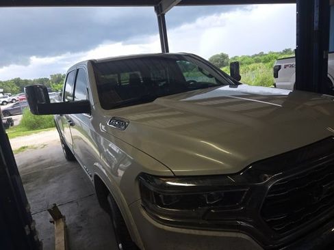 Used 2019 RAM 1500 Limited AWD/4WD image 8