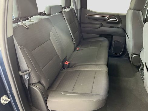 Used 2022 Chevrolet Silverado 1500 LT AWD/4WD image 27