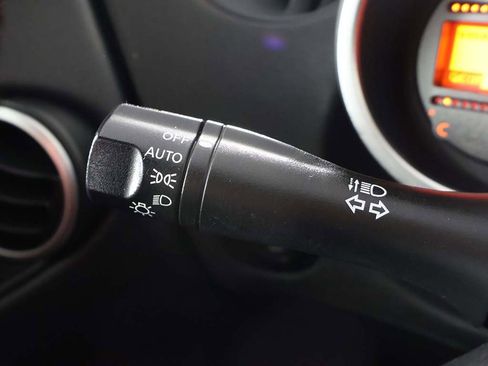 Used 2020 Nissan 370Z Coupe image 29