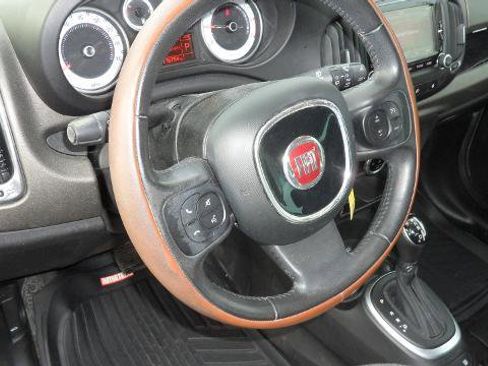 Used 2014 FIAT 500L Trekking w/ Popular Equipment Group image 22