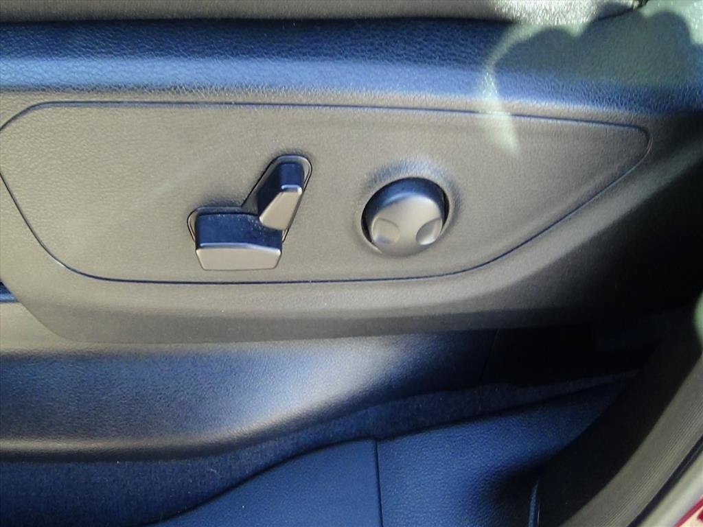 Used 2025 RAM 1500 Big Horn AWD/4WD image 17