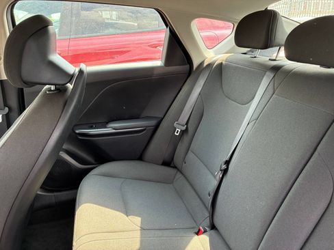 Used 2026 Kia K4 FWD image 33