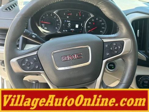 Used 2018 GMC Terrain Denali w/ Advanced Safety Package AWD/4WD image 31