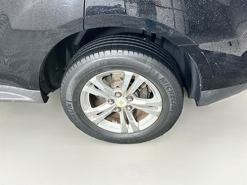 Used 2015 Chevrolet Equinox LS FWD image 11