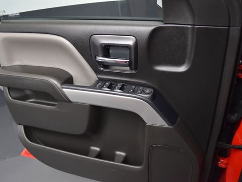 Used 2018 Chevrolet Silverado 1500 LT w/ All Star Edition AWD/4WD image 9