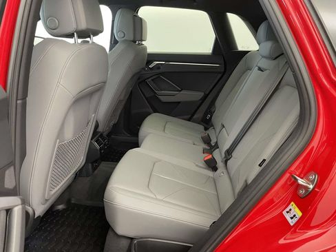Used 2025 Audi Q3 2.0T Premium w/ Convenience Package AWD/4WD image 18