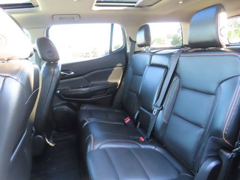 Used 2019 GMC Acadia SLT AWD/4WD image 23