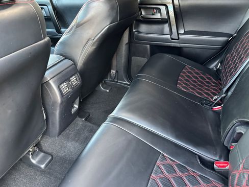 Used 2023 Toyota 4Runner 40th Anniversary SE AWD/4WD image 11