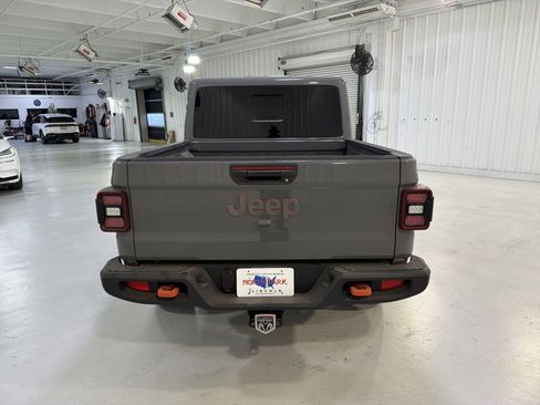 Used 2020 Jeep Gladiator Mojave image 4