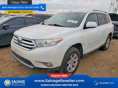 Used 2012 Toyota Highlander SE w/ Tow Pkg