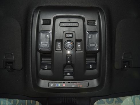 Used 2024 GMC Yukon XL Denali AWD/4WD image 53
