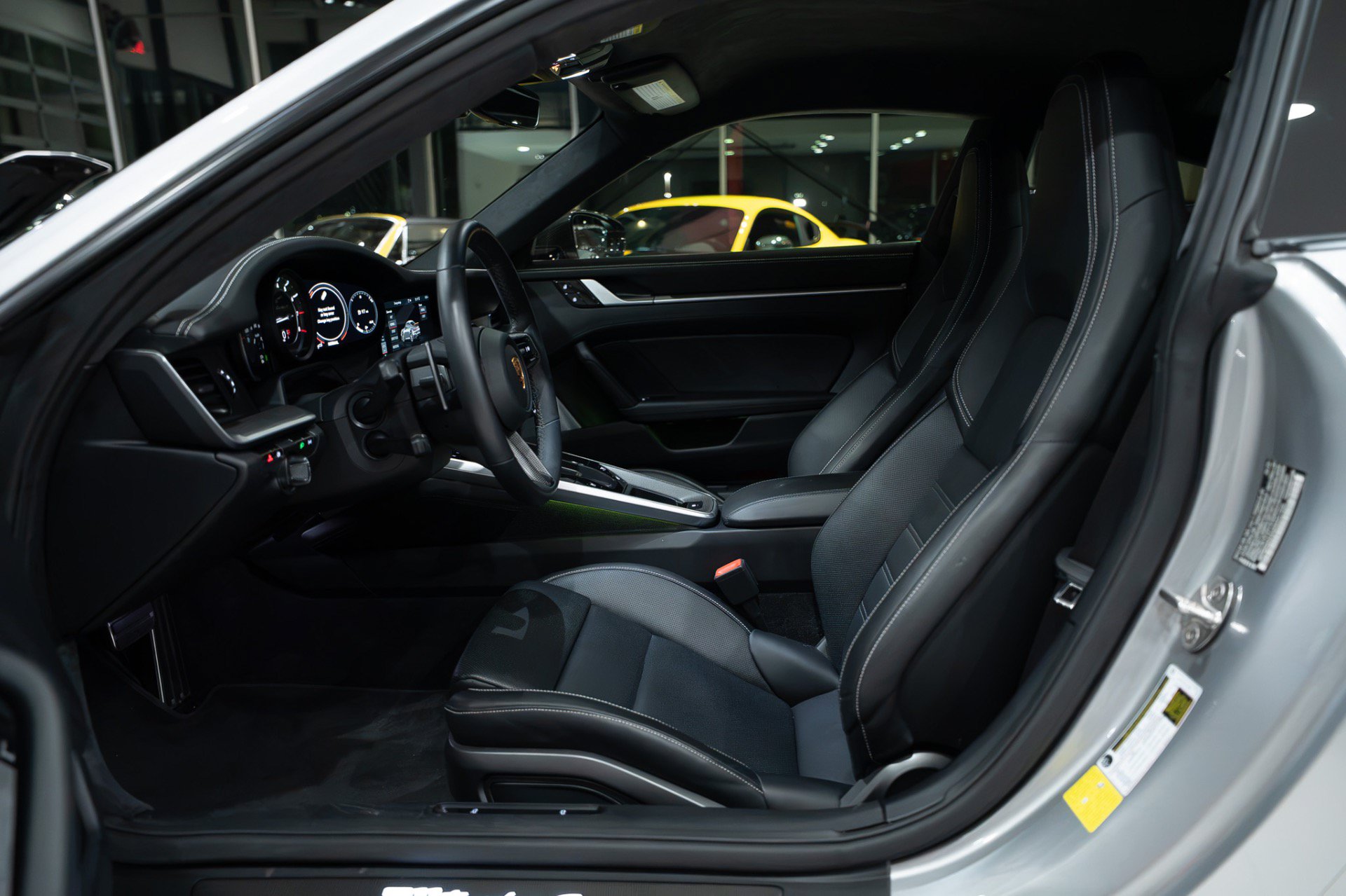 Used 2021 Porsche 911 GT3 RS AWD/4WD image 9