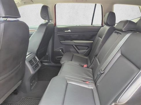 Used 2021 Volkswagen Atlas SE w/ Towing Package FWD image 17
