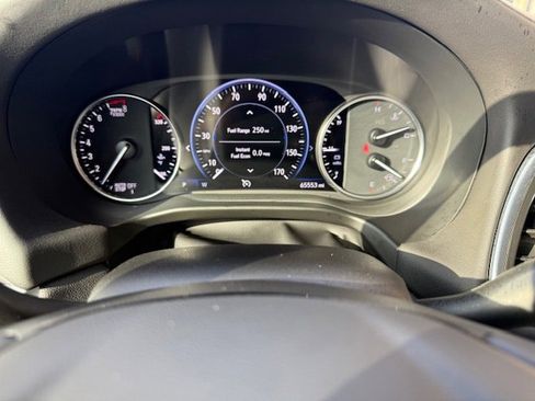 Used 2023 Buick Enclave Premium w/ Experience Buick Package FWD image 23