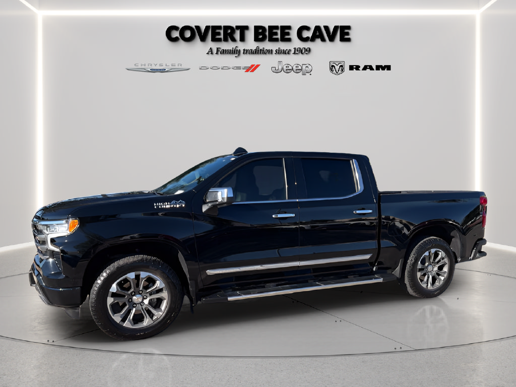 Used 2025 Chevrolet Silverado 1500 High Country w/ Technology Package AWD/4WD image 4