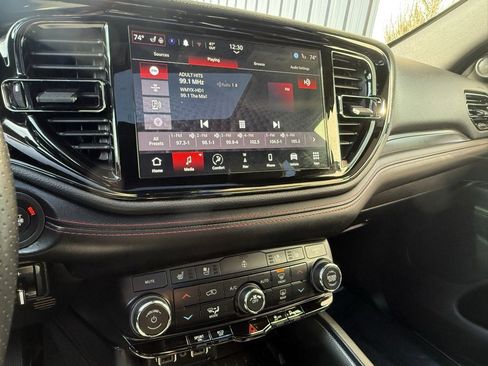 Used 2025 Dodge Durango R/T image 18