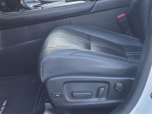 Used 2022 Lexus RX 450hL Luxury w/ Cold Area Package (CT) image 30