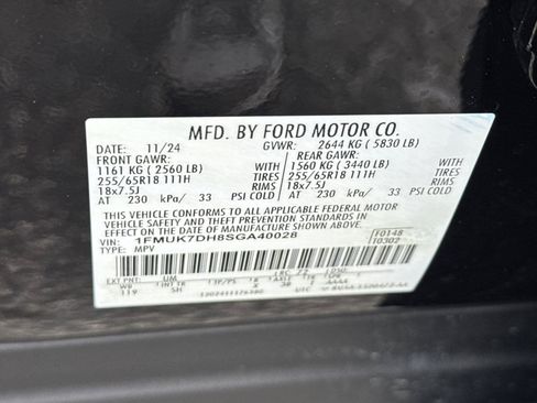 Used 2025 Ford Explorer Active w/ Active Comfort Package image 31