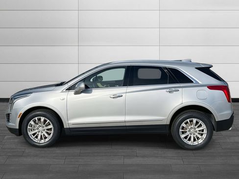 Used 2018 Cadillac XT5 FWD image 2