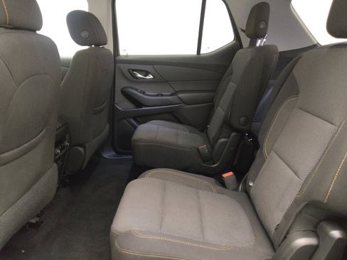 Used 2018 Chevrolet Traverse LT image 18