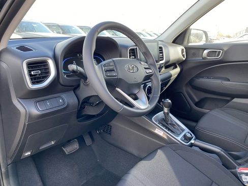 New 2026 Hyundai Venue SEL image 9