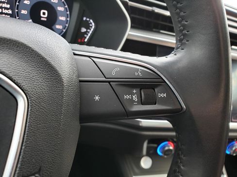 Used 2020 Audi Q3 2.0T Premium w/ Convenience Package image 22