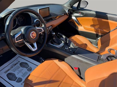 Used 2017 FIAT 124 Spider Lusso image 26