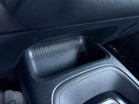 Used 2020 Toyota Corolla SE FWD image 19