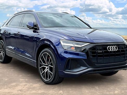 Used 2022 Audi Q8 Premium Plus w/ Premium Plus Package AWD/4WD image 2