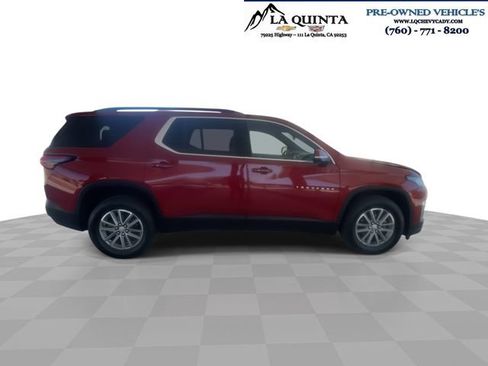 Used 2023 Chevrolet Traverse LT FWD image 9