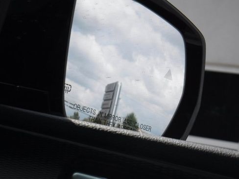 New 2025 Jeep Grand Cherokee Altitude image 31