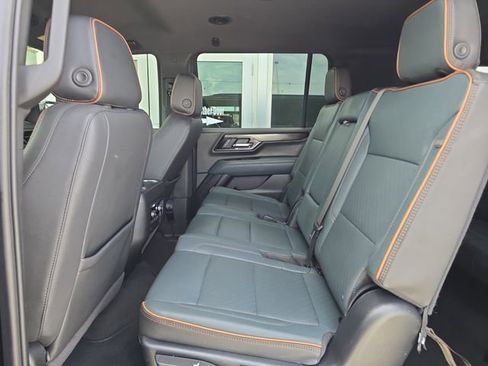 Certified 2025 GMC Yukon XL AT4 AWD/4WD image 15