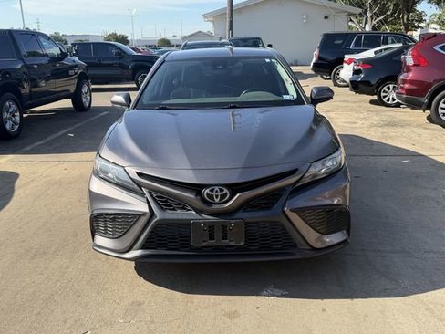 Used 2023 Toyota Camry LE w/ Convenience Package FWD image 2