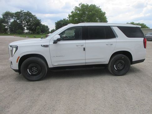 New 2026 GMC Yukon Elevation w/ Elevation Premium Package AWD/4WD image 7