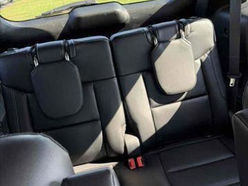 Certified 2022 Ford Explorer Limited w/ Equipment Group 301A image 17