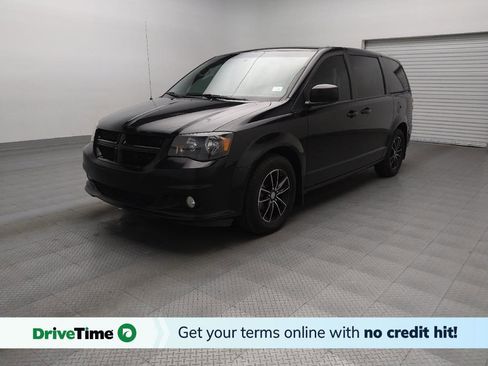 Used 2018 Dodge Grand Caravan SE image 1