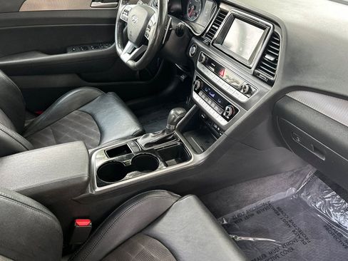 Used 2018 Hyundai Sonata Sport FWD image 16