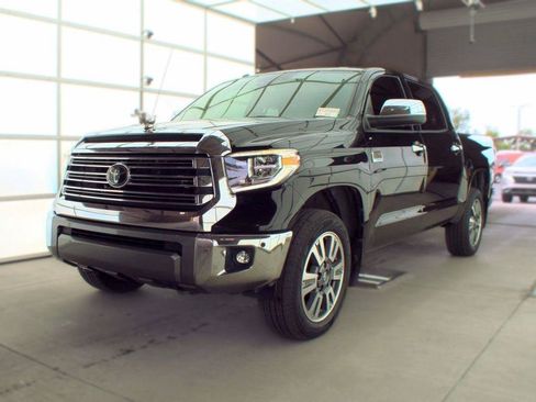 Used 2018 Toyota Tundra 1794 Edition AWD/4WD image 4