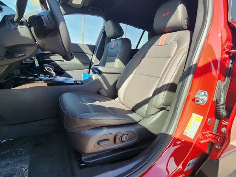 New 2026 Chevrolet Trax RS image 10