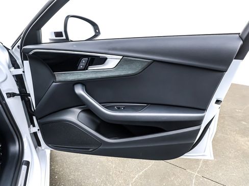 Used 2025 Audi A4 2.0T Premium w/ Convenience Package image 25